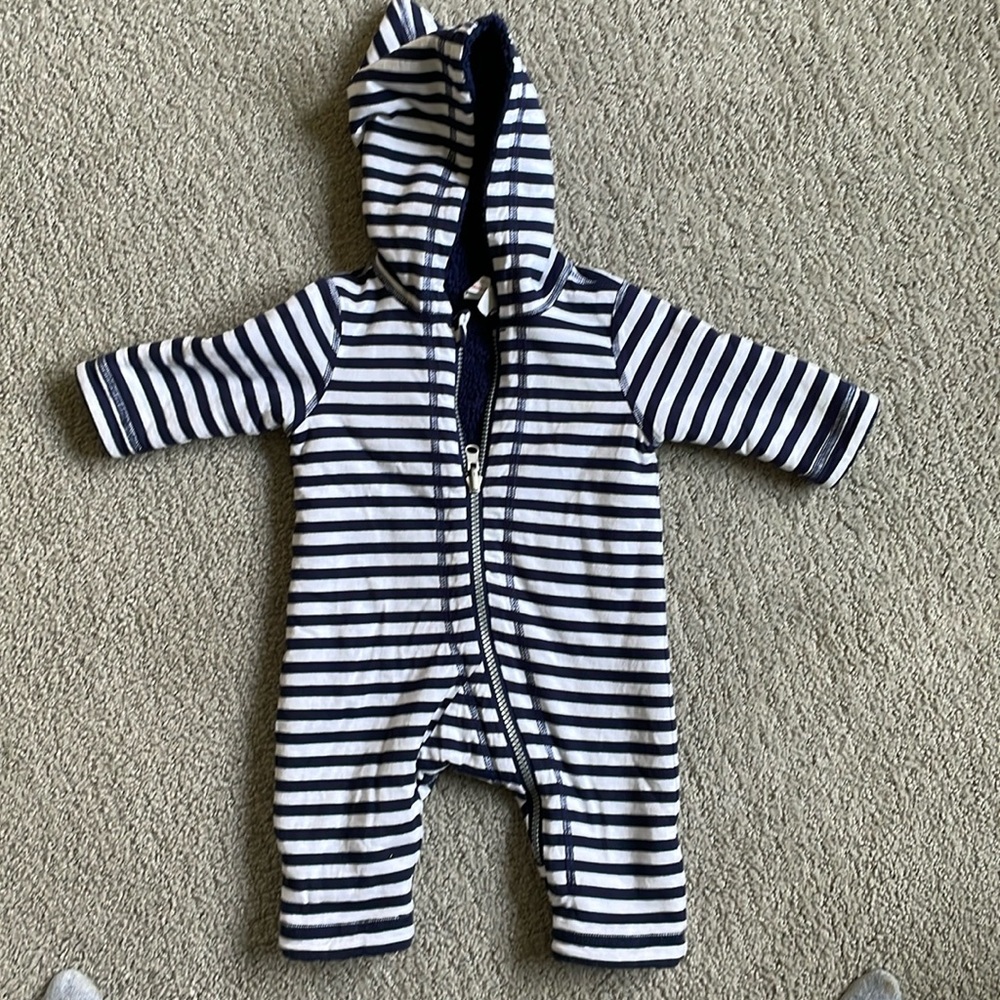 Hanna Andersson 3-6 month fleece hooded one piece